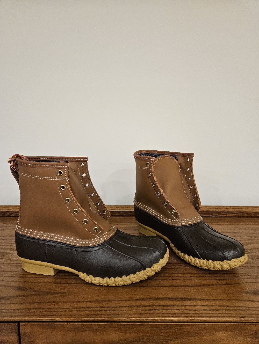 NWT L.L. Bean Insulated Boot. #212080